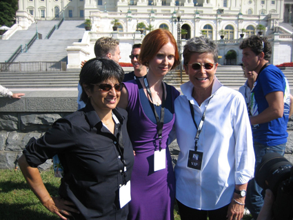 nem_06 Three leading LGBT women activists backstage, Urvashi -Vaid, Cynthia Nixon and Kate Clinton